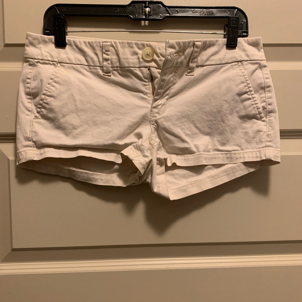 American Eagle khaki shorts
